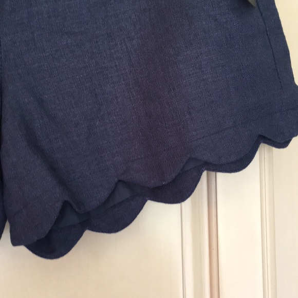 Navy Scalloped Linen Shorts size 6 - Picture 3 of 7
